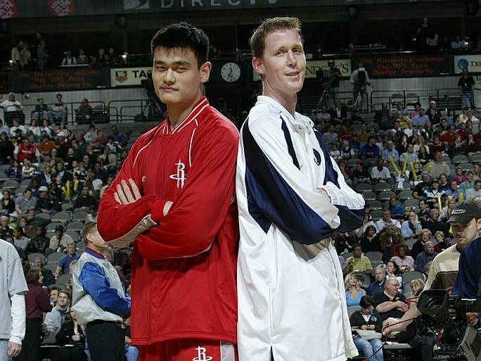 你還記得他嗎？ “大竹桿”布拉德利出現在Big3聯賽中 他的小牛被截肢了